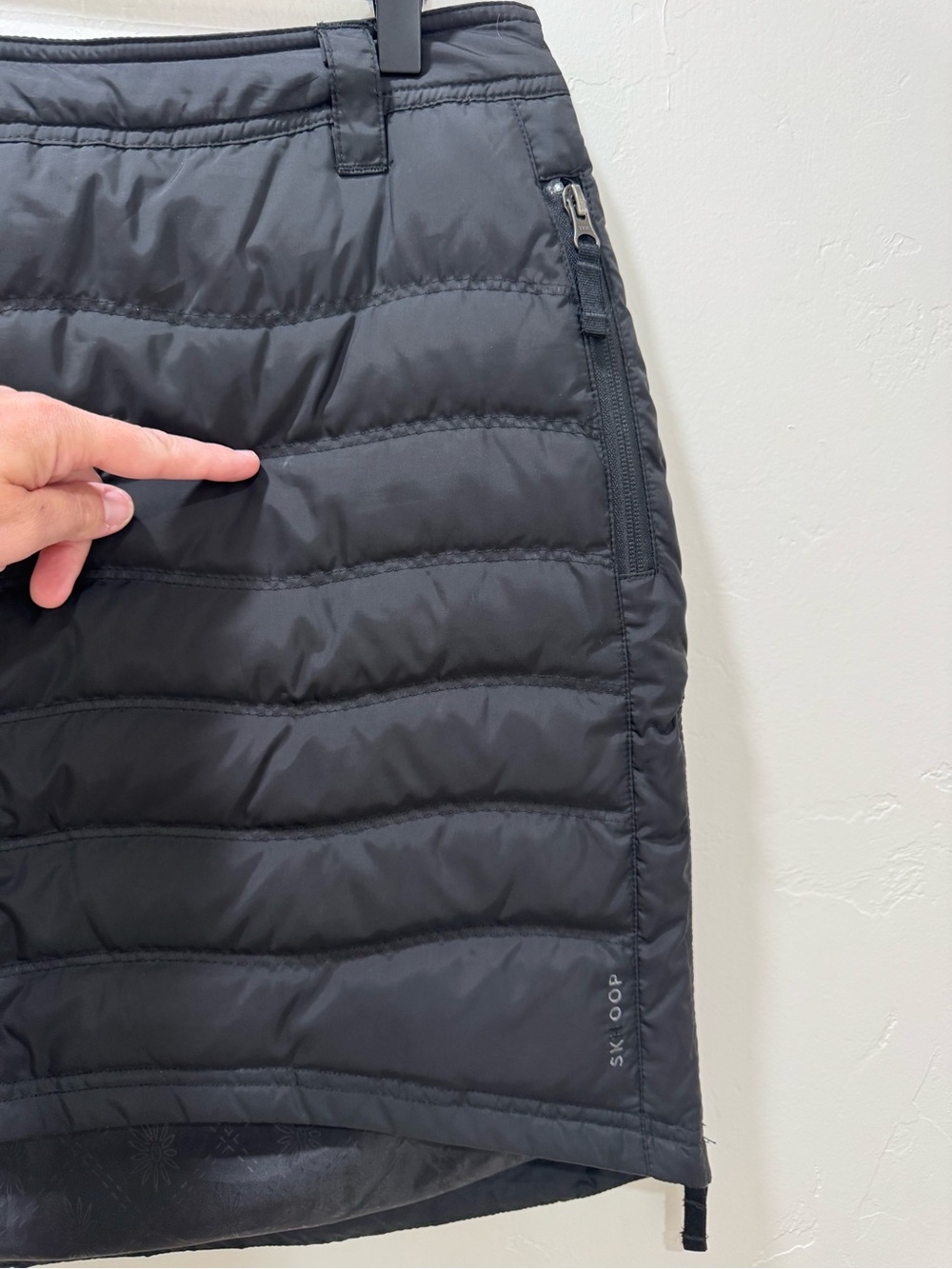 SKHOOP Down Quilted Black Insulated Skirt Women's Medium Gorpcore Outdoor - Picture 15 of 16